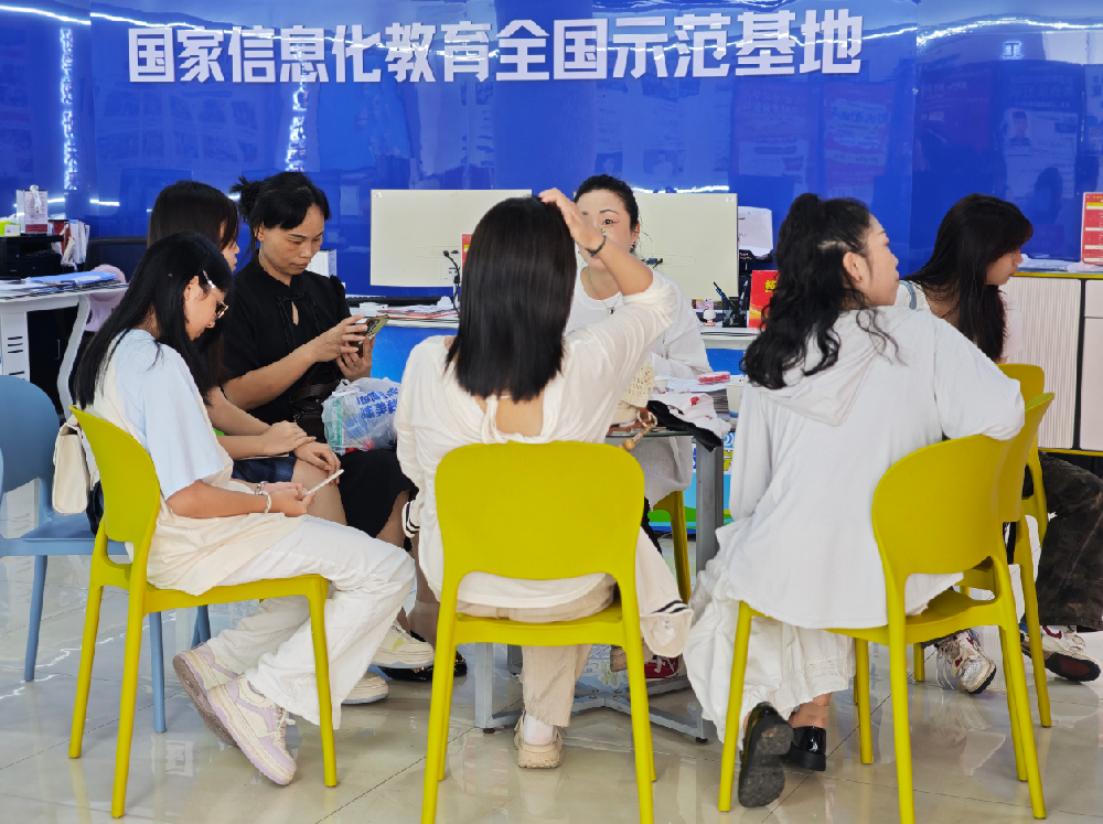 为什么学AIGC数字动漫游戏设计专业要到武汉新华？