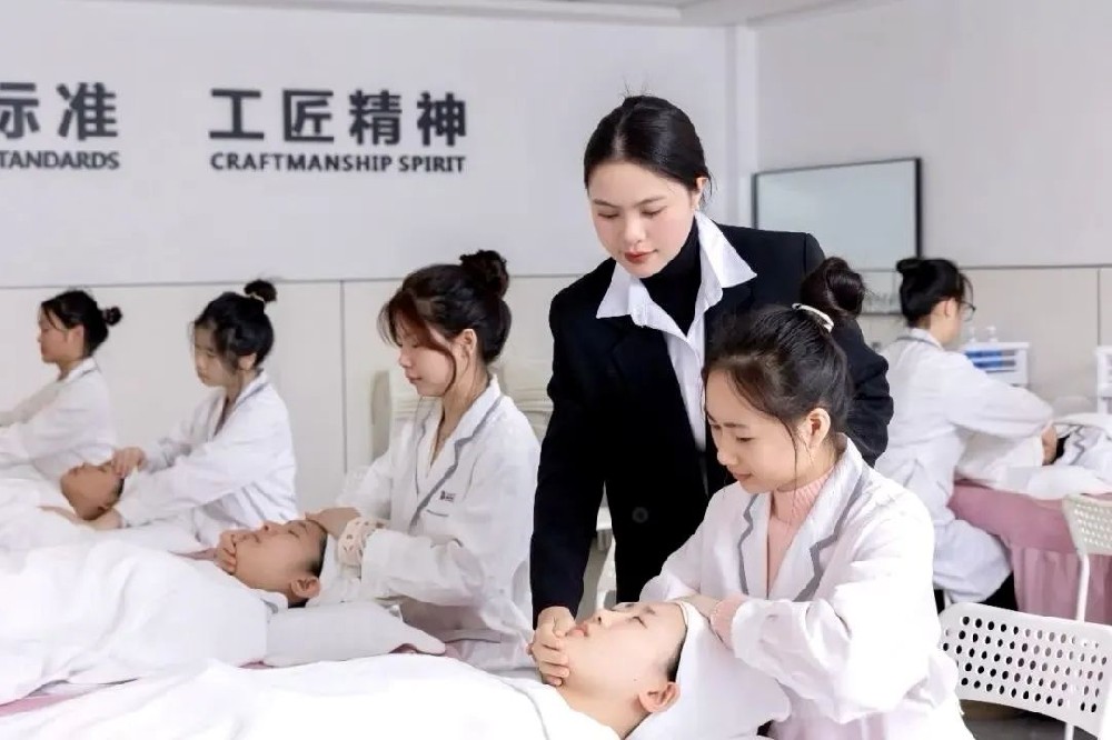 重磅！武汉新华×博美生物校企合作签约在即，就业直通车即将发车