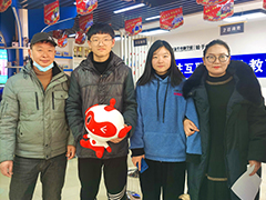 他们来到武汉新华元旦体验营，用技能点亮未来！